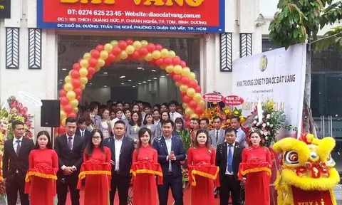 Bình Dương: Địa ốc Đất Vàng vẽ dự án “ma”… gom tiền khách hàng